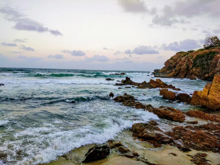 Waves breaking on the rocky coast at Trincomalee